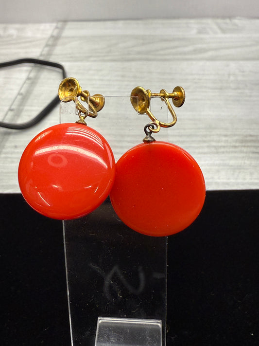 Vintage Red Bakelite Screw-back earrings #80